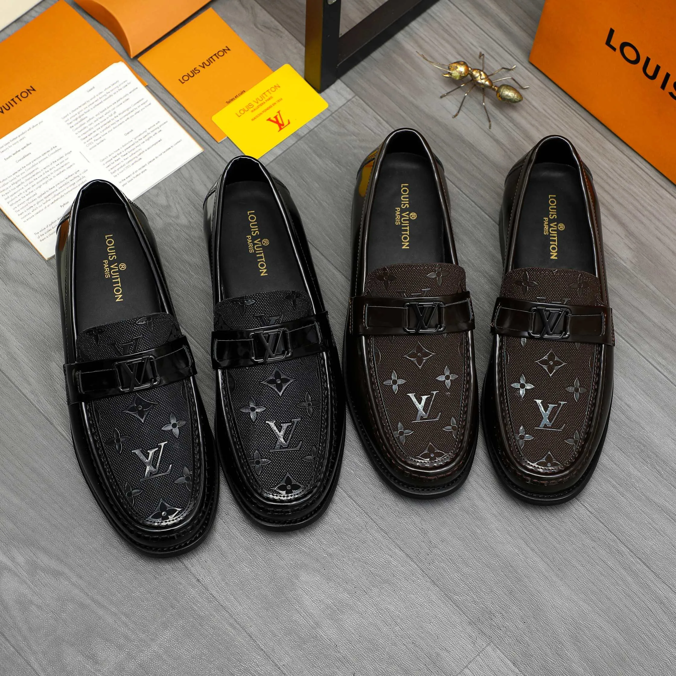 Men's shoes 💰p460 Product trademark: LV "Louis Vuitton" business slip-on leather shoes Regular size: 39-45 (45 is custom-made and non-returnable) Product materials: Selected embossed cowhide upper, cowhide lining, original rubber outsole